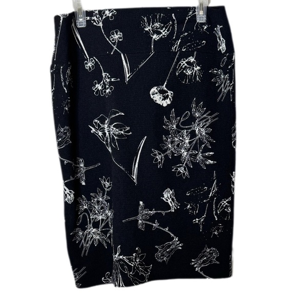 LuLaRoe Black and White Floral Cassie Pencil Skirt - Picture 2 of 3